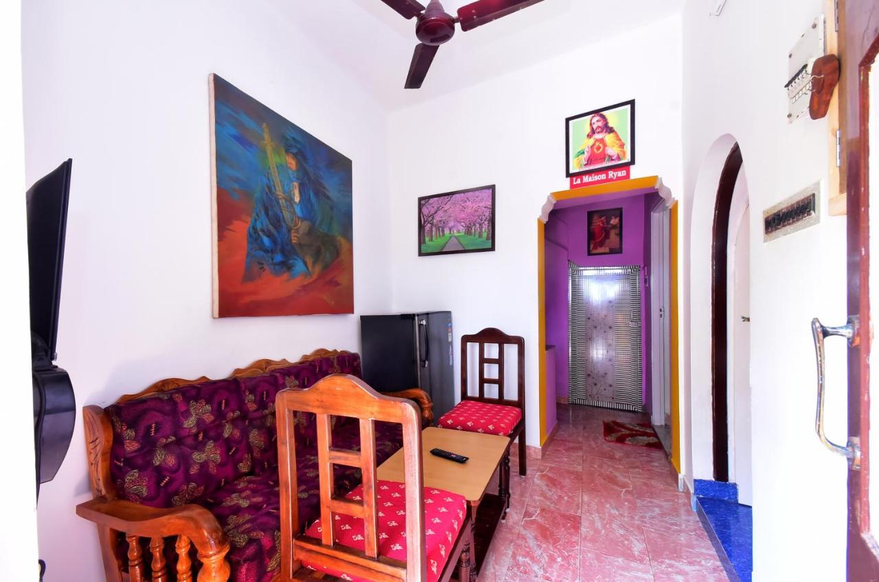 Villa Betty Beach Front Pondicherry Exterior foto
